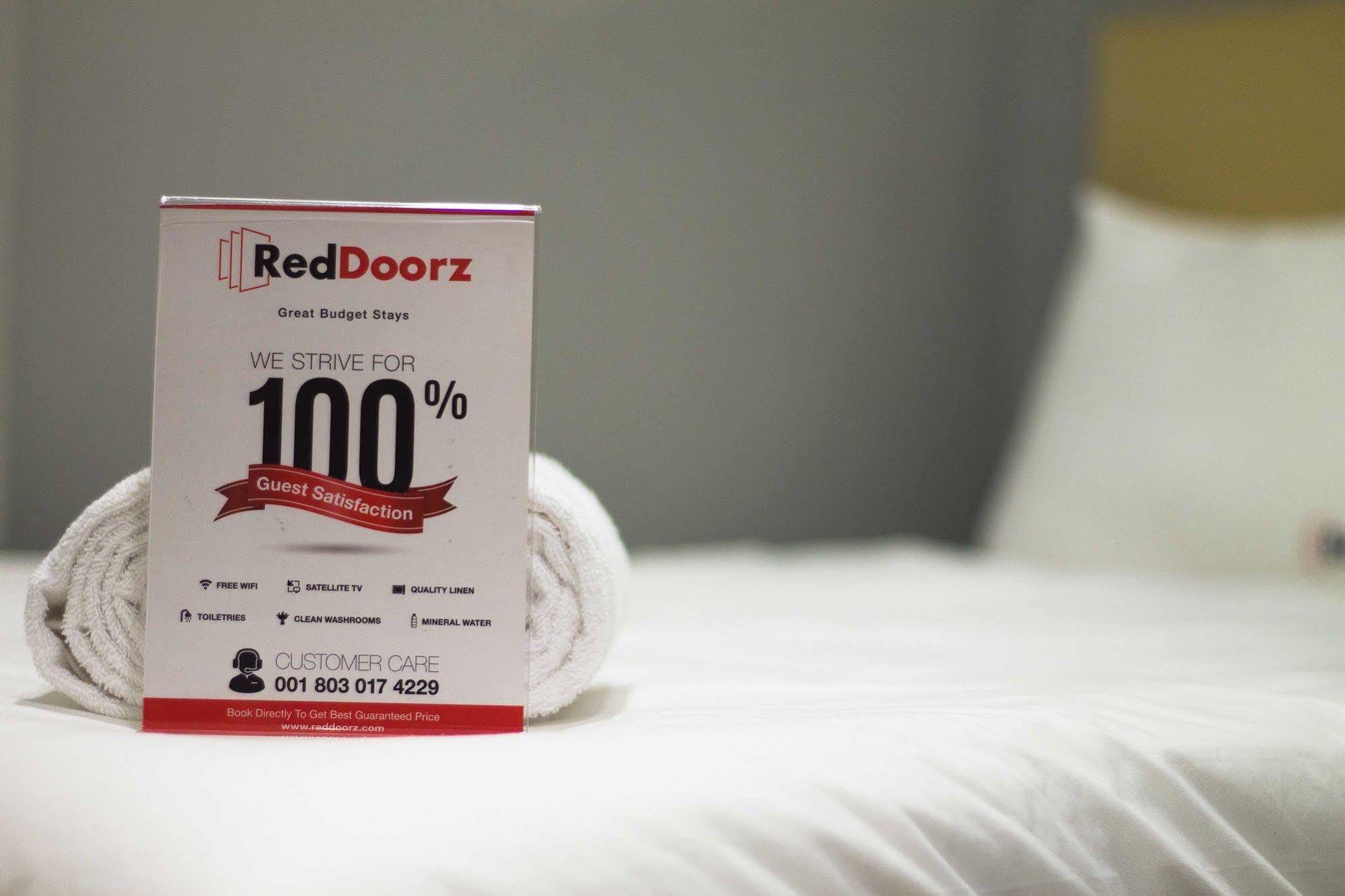 Reddoorz @ Pulomas Hotel Jakarta Exterior foto
